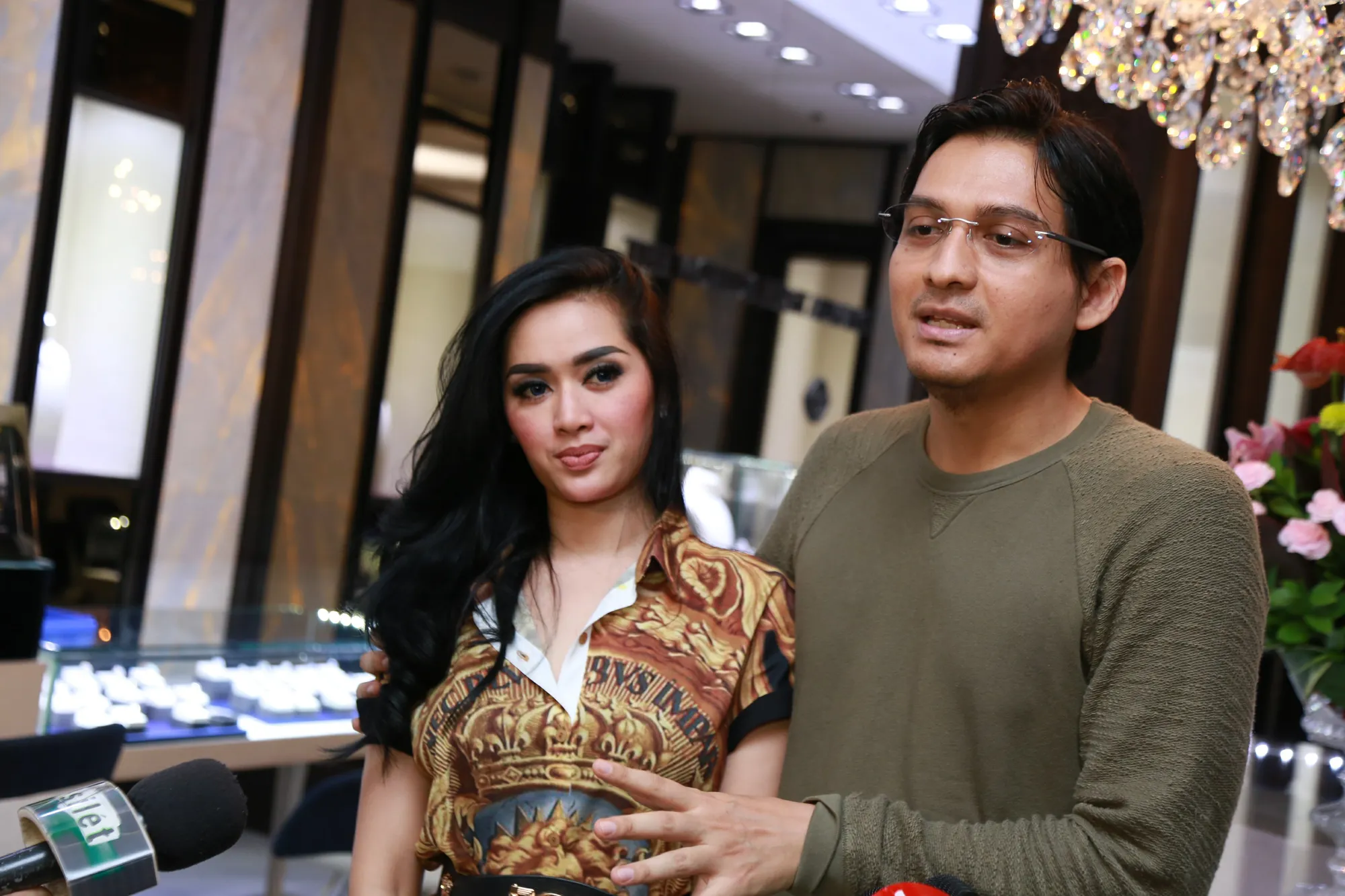 Setelah menikah, Lucky Hakim tak akan membatasi Tiara Dewi dengan hobi belanjanya © KapanLagi.com/Agus Apriyanto