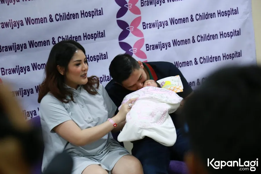 Nindy mengungkapkan ingin memilki anak lagi. © KapanLagi.com/Apriyanto
