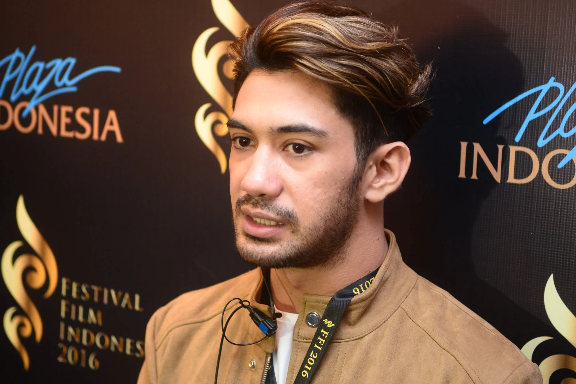 Kembali masuk FFI 2016 dengan 2 nominasi dalam kategori yang sama, Reza Rahadian bersyukur karyanya masih mendapat apresiasi © KapanLagi.com/Bayu Herdianto