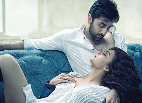 Komentar Ranbir soal adegan mesranya dengan Aishwarya bikin keluarga Bachchan kecewa ©aedilhaimushkil