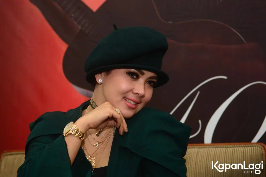 Syahrini bakal ajak keluarga besar umrah © KapanLagi.com®/Bayu Herdianto