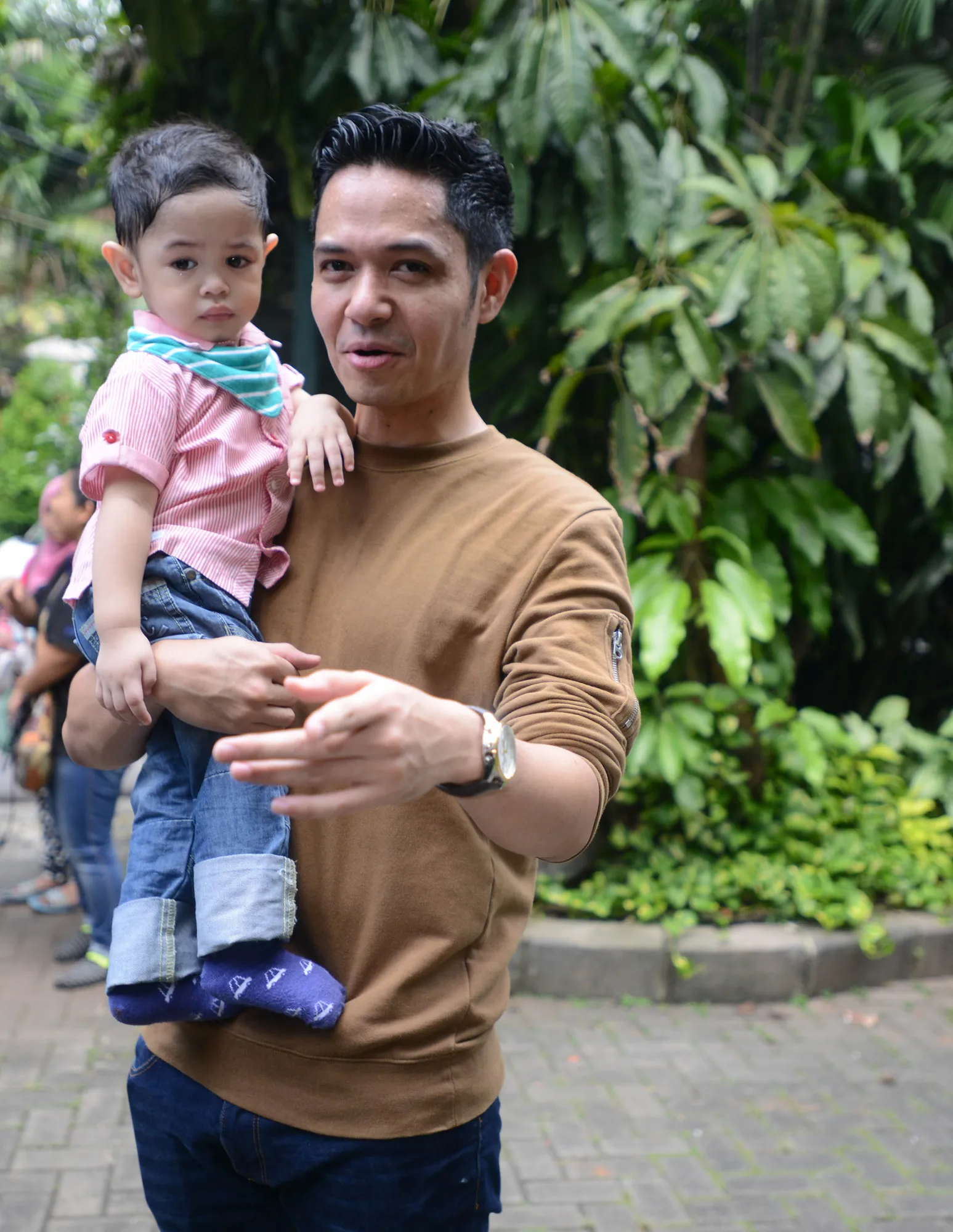 Dude Harlino selalu mendoakan Sahrul untuk dapat jodoh terbaik © KapanLagi.com®/Muhammad Akrom Sukarya