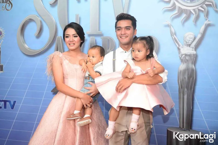 Rumah tangga Ricky Harun dan Herfiza Novianti jauh dari pemberitaan miring © KapanLagi.com/Bayu Herdianto