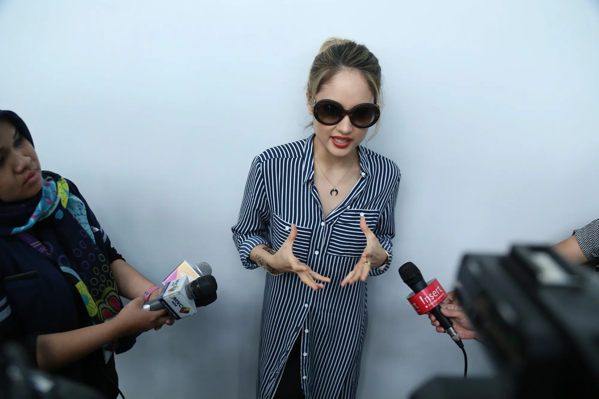 Cinta Laura, lebih memilih hiking saat ingin menjauh dari hingar-bingar di sekitarnya © KapanLagi.com/Agus Apriyanto