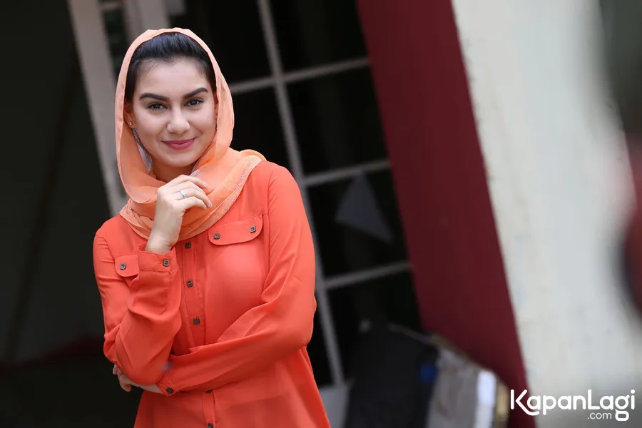 Irish Bella makin chubby gara-gara doyan jajan di lokasi syuting © KapanLagi.com/Budy Santoso
