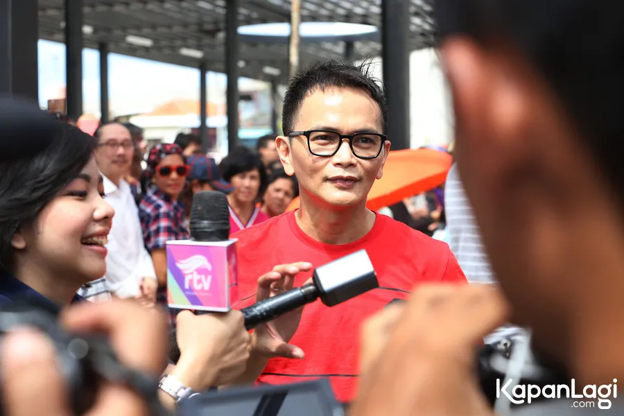 Yosi mengatkan bahwa kawan-kawan Project Pop ingin mengunjungi Oon secara rutin © KapanLagi.com/Budy Santoso