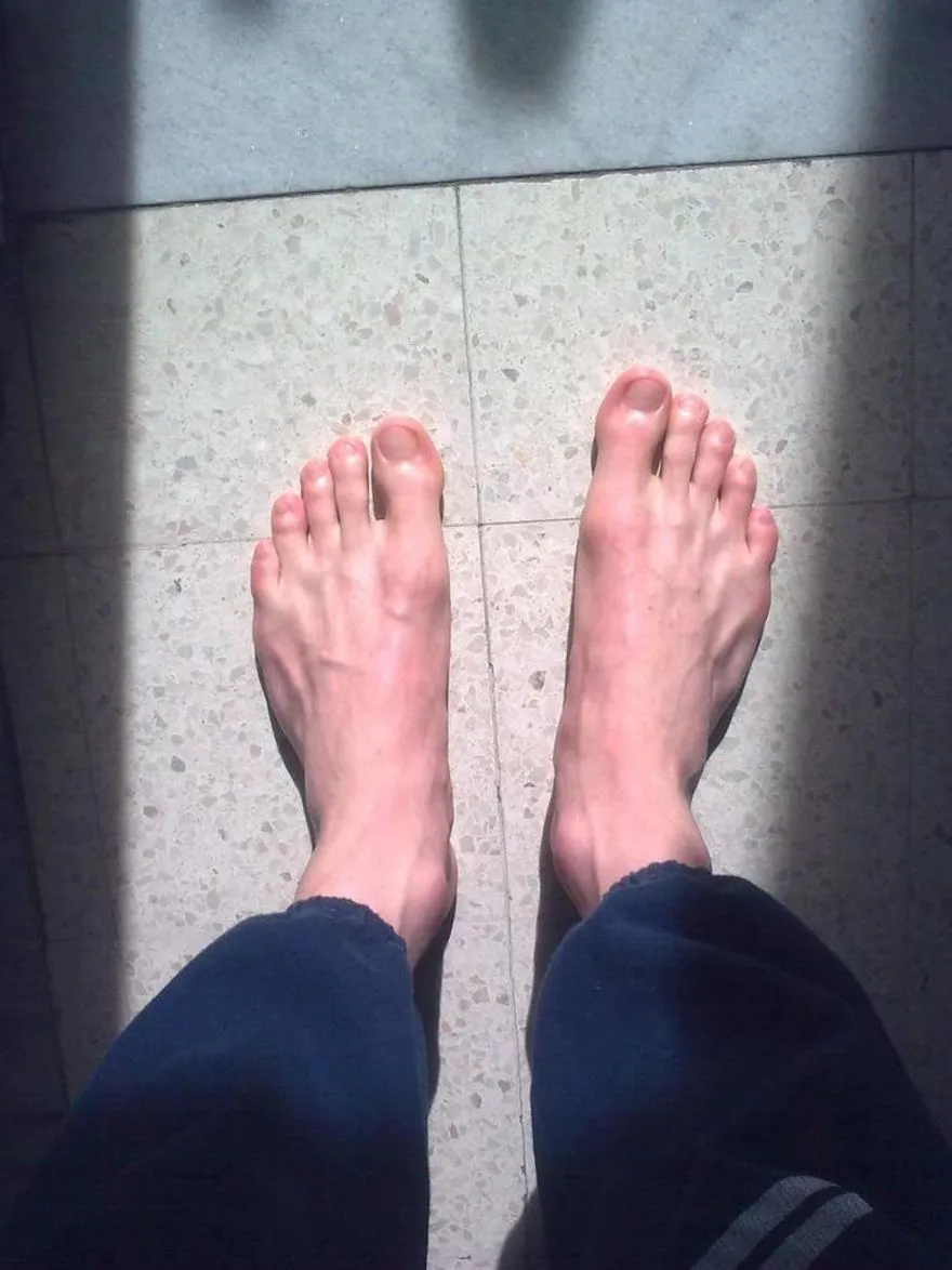 Kira-kira kalau kaki asli begini nih