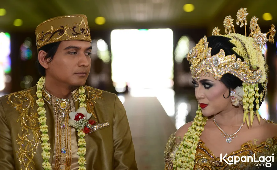 Lucky Hakim cukup heran dengan kebiasaan foto sang istri © KapanLagi.com/Bayu Herdianto