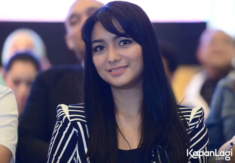 Lepas imej uztazah, Citra Kirana beralih jadi biduan di sinetron terbaru. © KapanLagi.com/Bayu Herdianto