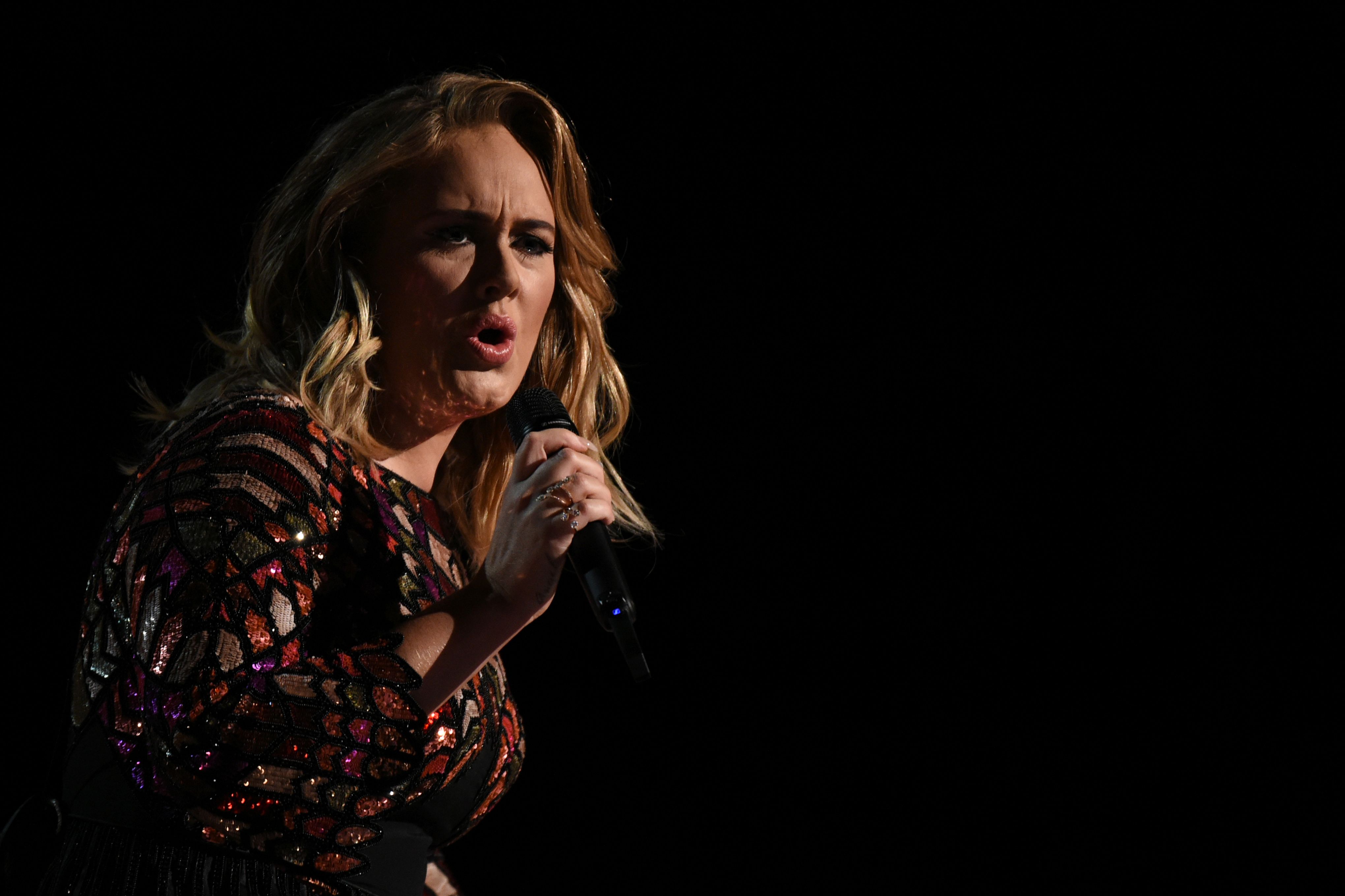 London, jadi kota terakhir dari rangkaian tour yang dijalani Adele sejak tahun lalu 