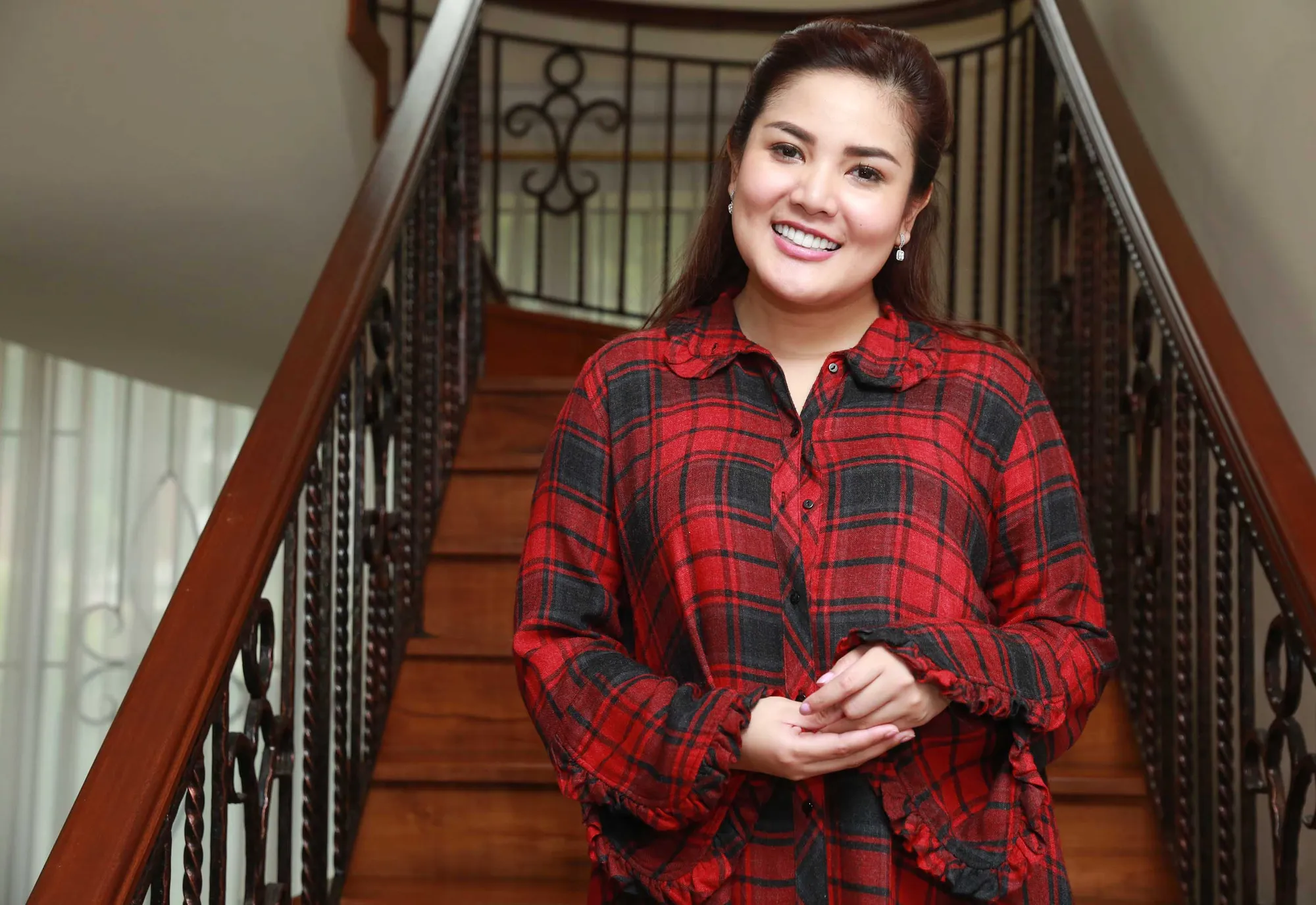 Tengah mencari lagu yang sesuai dengan karakter vokalnya, Nindy siap untuk 'comeback' ke dunia musik © KapanLagi.com/Muhammad Akrom Sukarya