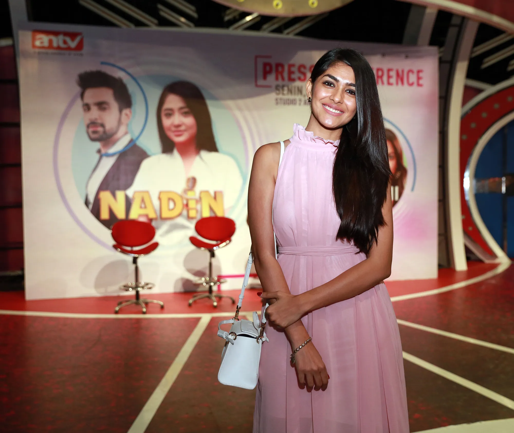 Mrunal Thakur tolak tawaran dari Aamir Khan ©KapanLagi.com®/Muhammad Akrom Sukarya