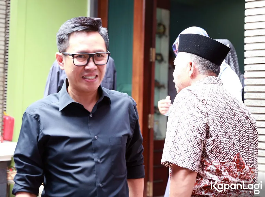 Eko Patrio beri bantahan keras telah menjadi saksi nikah siri Raffi Ahmad - Ayu Ting Ting © KapanLagi.com/Muhammad Akrom Sukarya