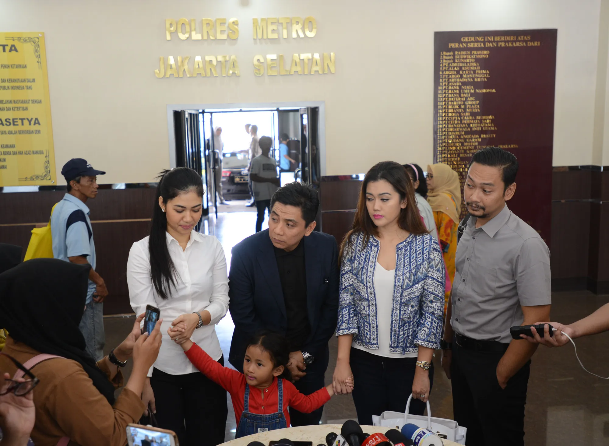 Julia Perez akan menjalani PET Scan untuk mencari tahu kondisi serta langkah pengobatan selanjutnya © KapanLagi.com/Bayu Herdianto