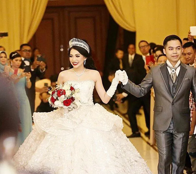 Kezia Karamoy tetap akan bekerja di dunia entertainment meski sudah menikah. © instagram.com/itskeziakaramoy