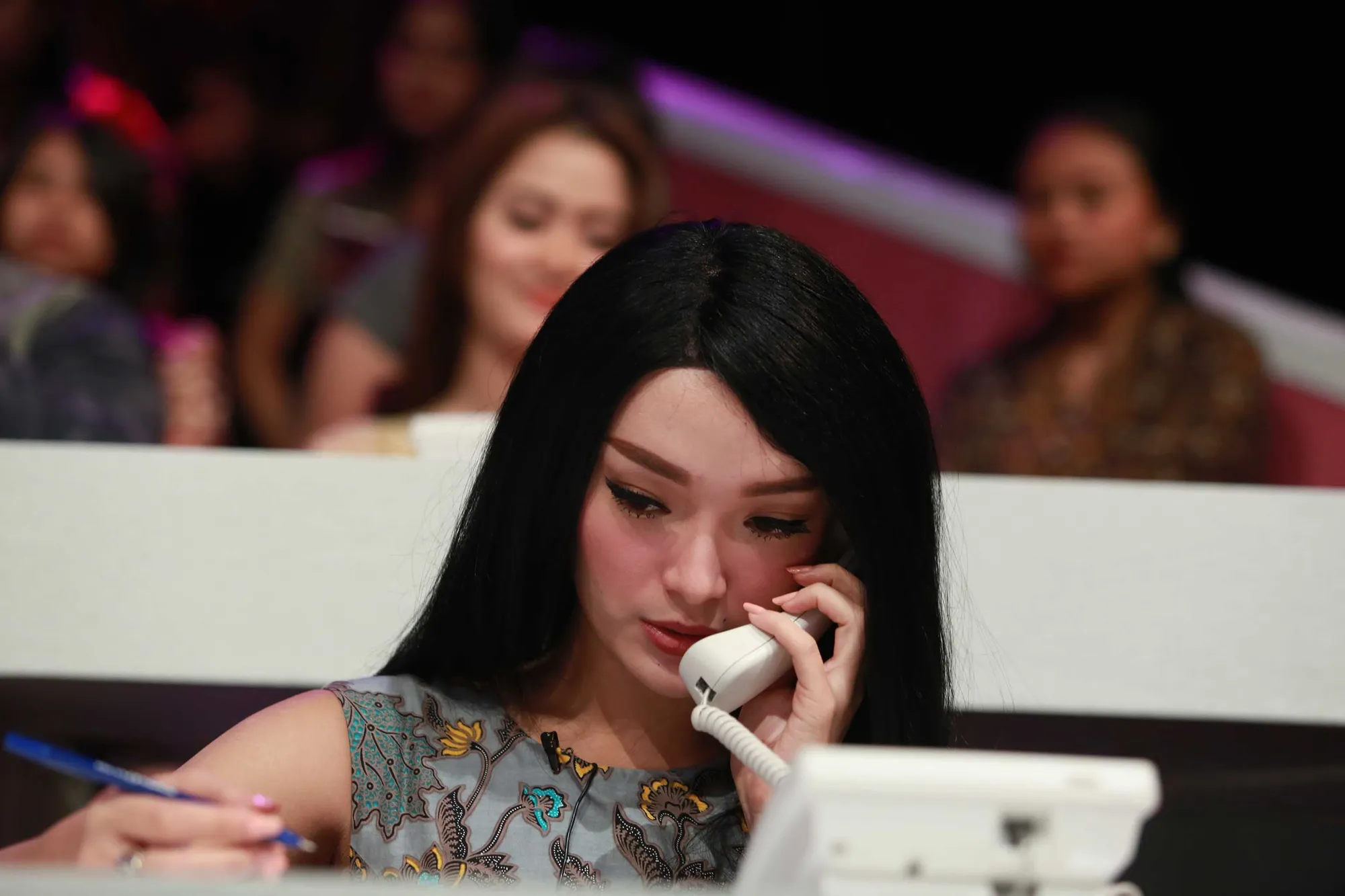 Satu program acara dengan Vicky Prasetyo selama satu bulan, Zaskia Gotik bersikap profesional © KapanLagi.com/Muhammad Akrom Sukarya