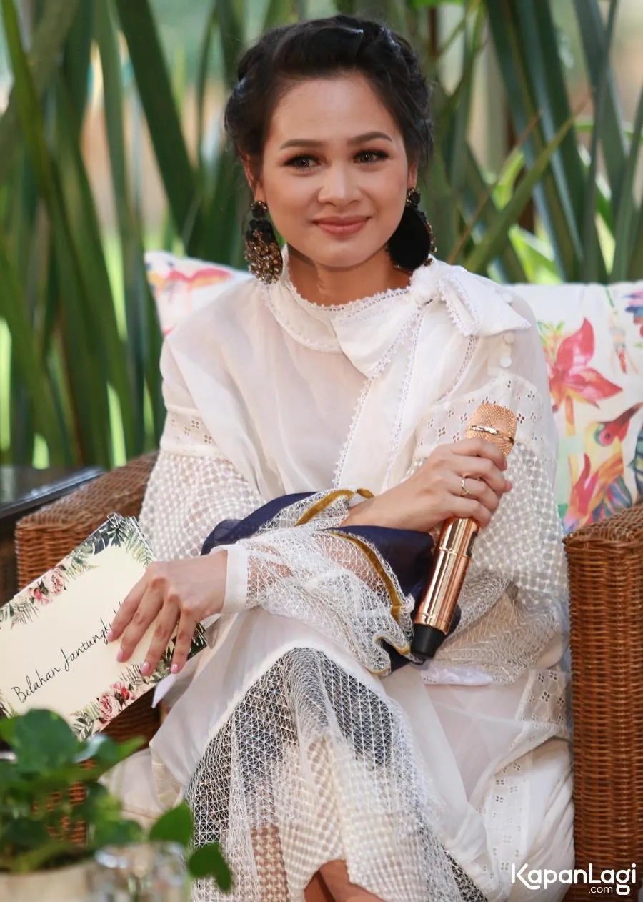 Andein melihat sosok Kartini banyak hidup dalam diri wanita-wanita yang mengerti apa yang dibutuhkannya © KapanLagi.com/Agus Apriyanto