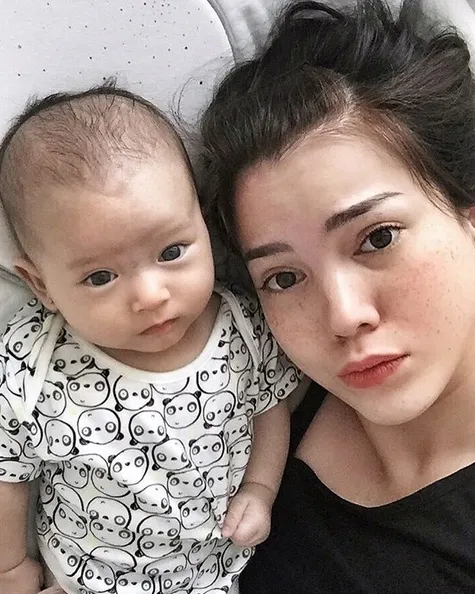 Alice Norin rencana tambah anak ketika usia Alita masuki 4 - 5 tahun © instagram.com