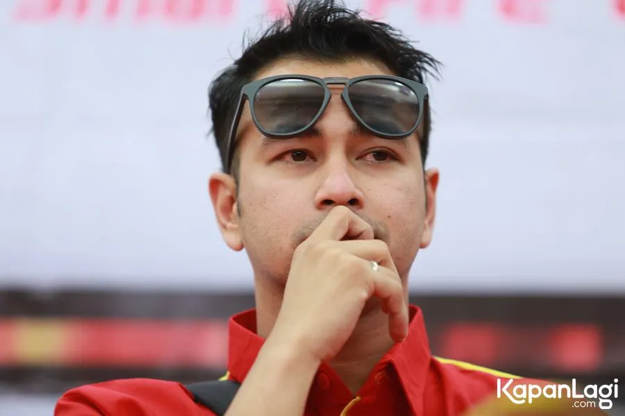 Raffi belum sempat sambangi makam Jupe © KapanLagi.com®/Agus Apriyanto
