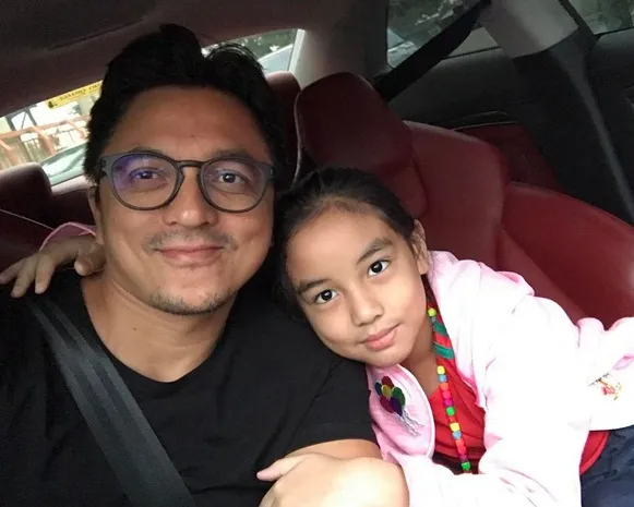 Emran dan Aleesya. Sekarang Aleesya sudah menerima kehadiran Bella ©instagram/iamkumbre