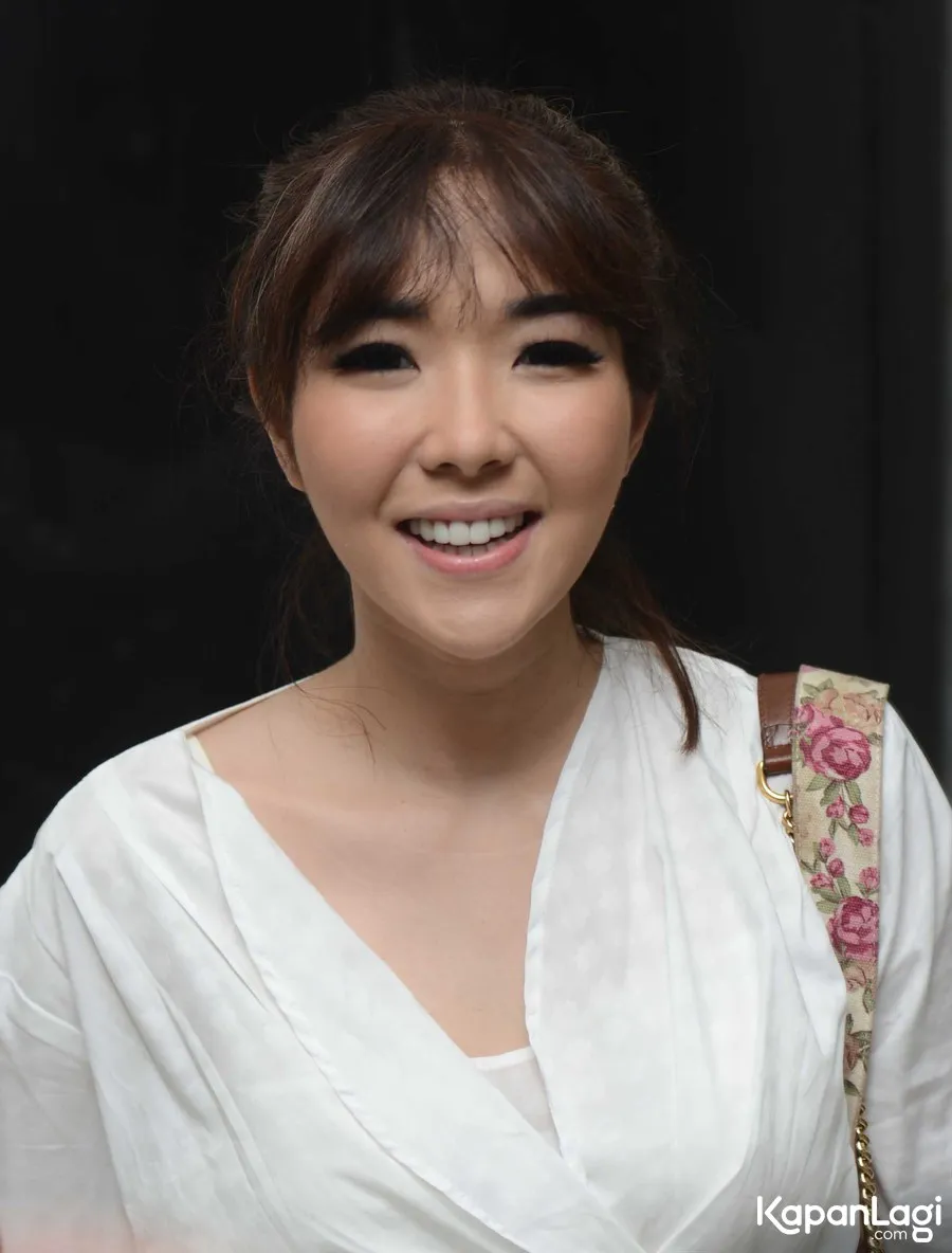 Gisel menilai bahwa metode mendidik anak dengan mengajak ngobrol lebih cocok untuk Baby Gempi © KapanLagi.com/Bayu Herdianto