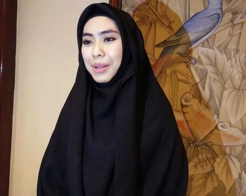 Enggan memberi anak vaksin karena diduga mengandung babi, Oki Setiana Dewi tak mau berkomentar © KapanLagi.com/Bayu Herdianto