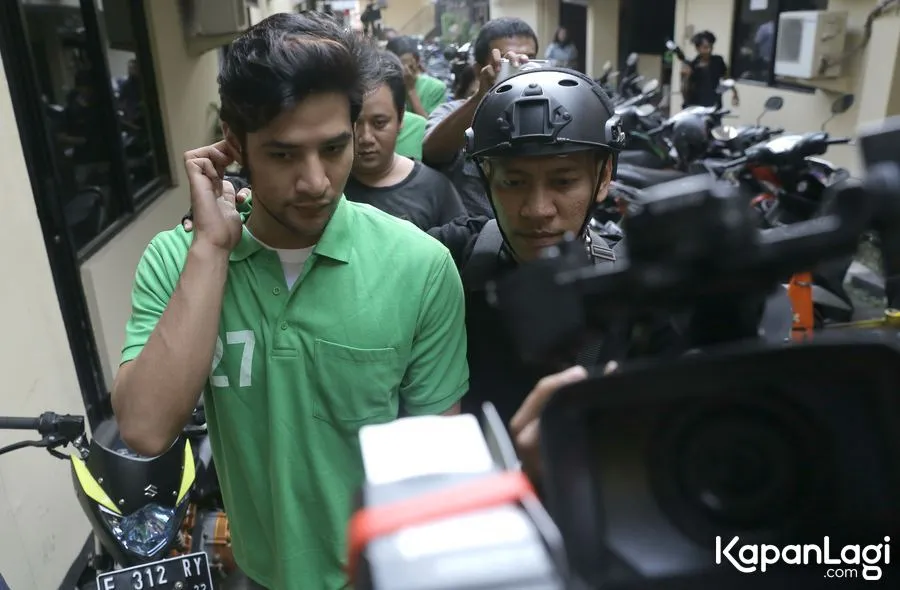 Ammar ditangkap karena narkoba © KapanLagi.com®/Agus Apriyanto