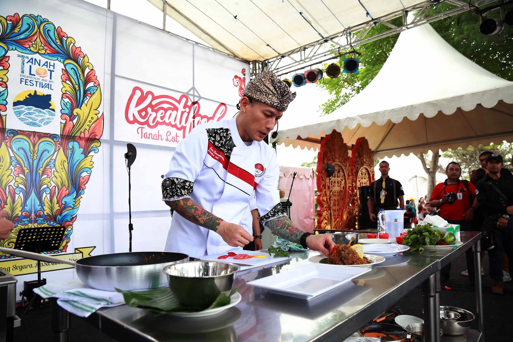 Chef Juna: saya memang suka makan yang aneh-aneh © KapanLagi.com/Muhammad Akrom Sukarya