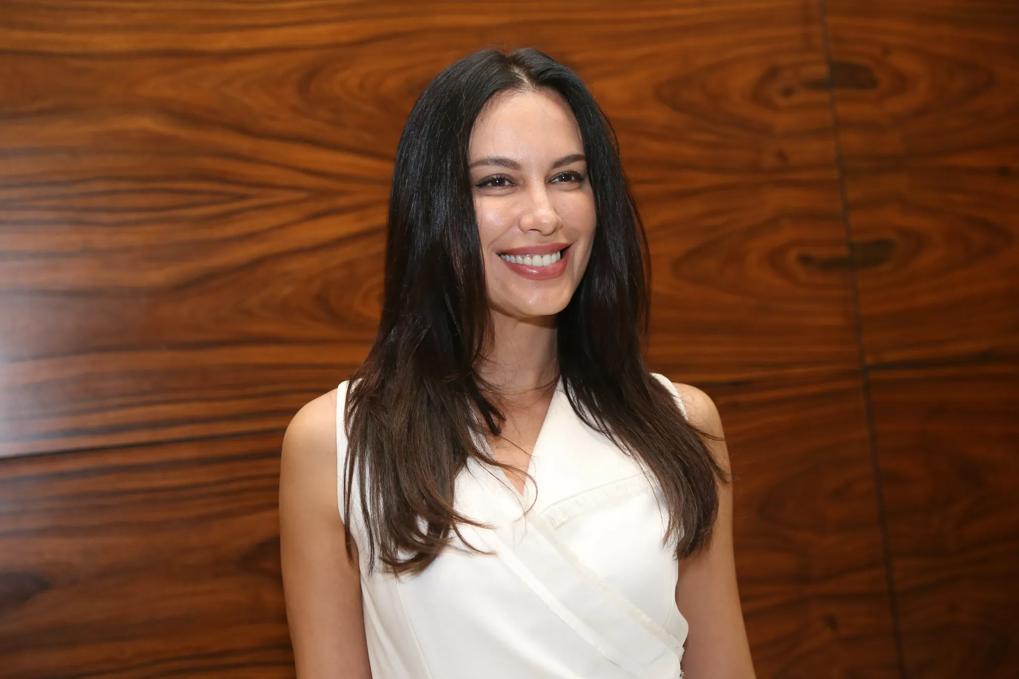 Harga yang mahal dan tak sesuai dengan cara berpikirnya membuat Sophia Latjuba enggan berbisnis ataupun membeli properti di Indonesia © KapanLagi.com/Agus Apriyanto