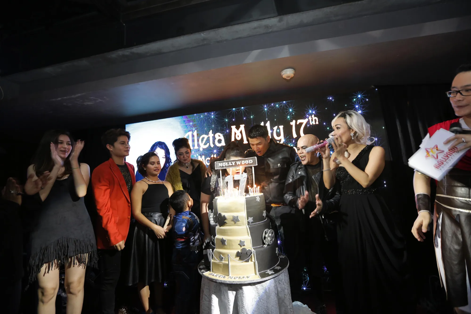 Ulang tahun ke-17 Aleta Molly penuh hadiah mewah © KapanLagi.com/Budy Santoso