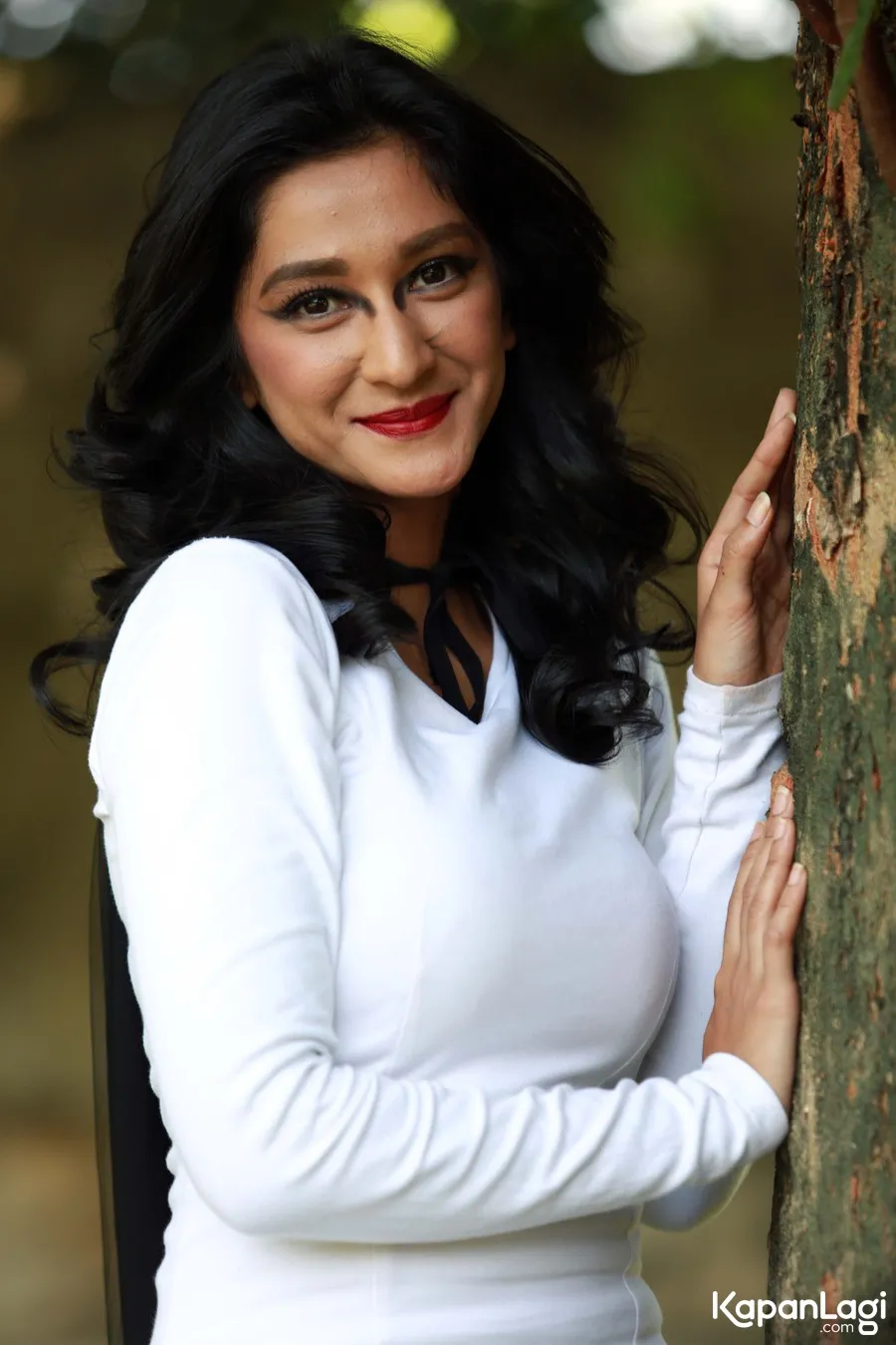 Fanny Ghassani bercerita tentang momongan dan kehidupan rumah tangganya. © KapanLagi.com/Muhammad Akrom Sukarya