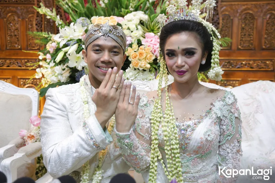 Sheza Idris setelah akad nikah. © KapanLagi.com/Budy Santoso