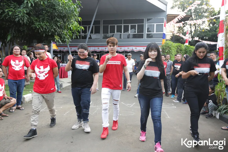 Berbagai macam perlombaan yang diadakan Aleta CS © KapanLagi.com®/Budy Santoso