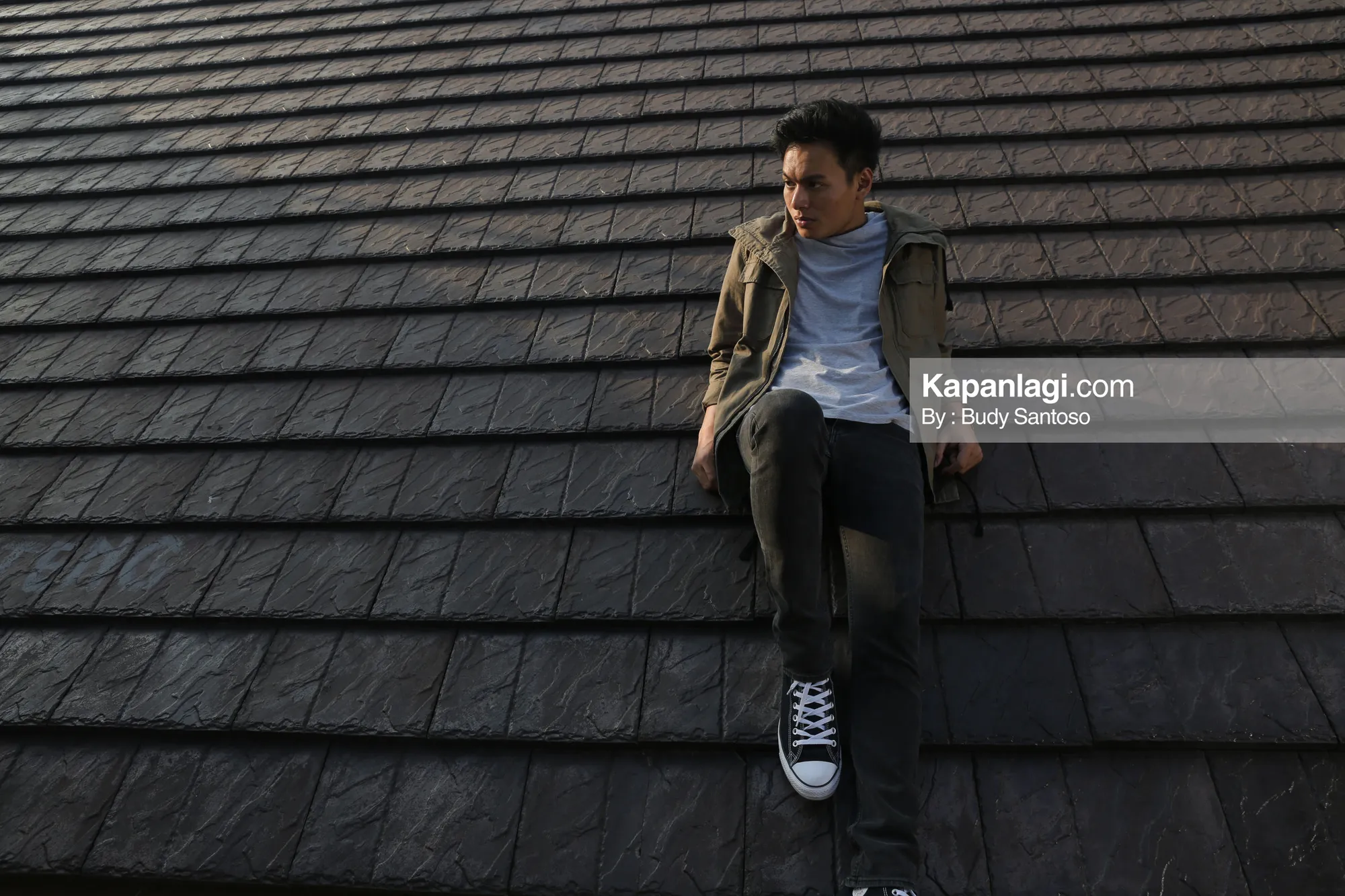 Ernest Prakasa pilih sendiri lagu 'By My Side' sebagai soundtrack film terbarunya © KapanLagi.com/Budy Santoso