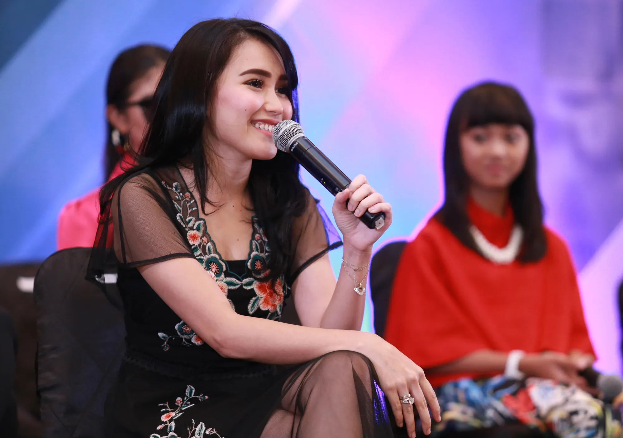 Hubungan Ayu Ting Ting dengan Boy William hanya sebatas teman dan rekan kerja © KapanLagi.com/Agus Apriyanto