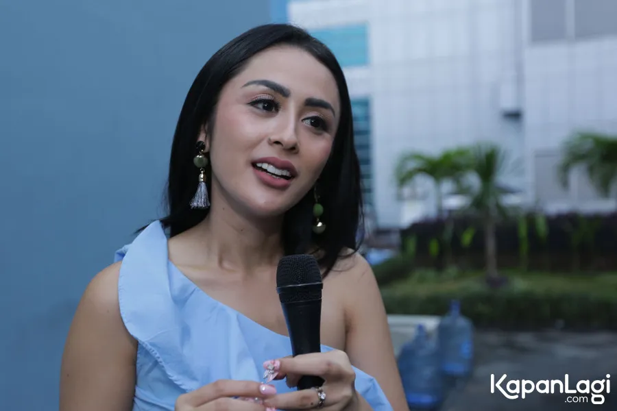 Selvi Kitty dan kekasih baru berpacaran 7 bulan. © KapanLagi.com/Budy Santoso