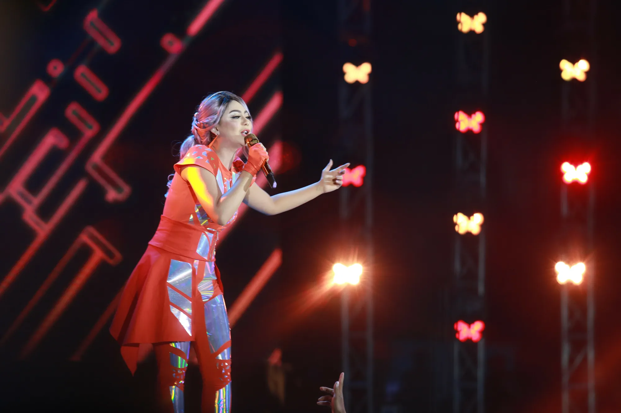 Jenita Janet mengaku jika dirinya merasa seperti diganggu oleh makhluk halus © KapanLagi.com/Agus Apriyanto