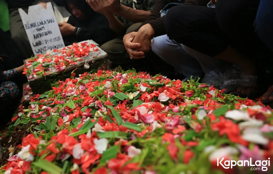 Laela Sari bahkan pernah sama sekali tak punya uang untuk hidup dan menghutang ke warung.  © KapanLagi.com/Agus Apriyanto