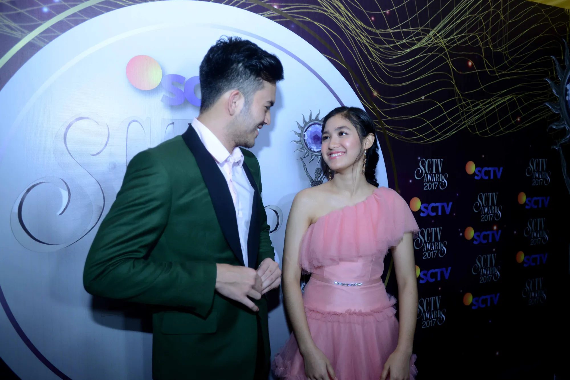 Cut Syifa ungkap hubungannya dengan Rizky Nazar hanya sebatas teman dekat saja © KapanLagi.com/Bayu Herdianto