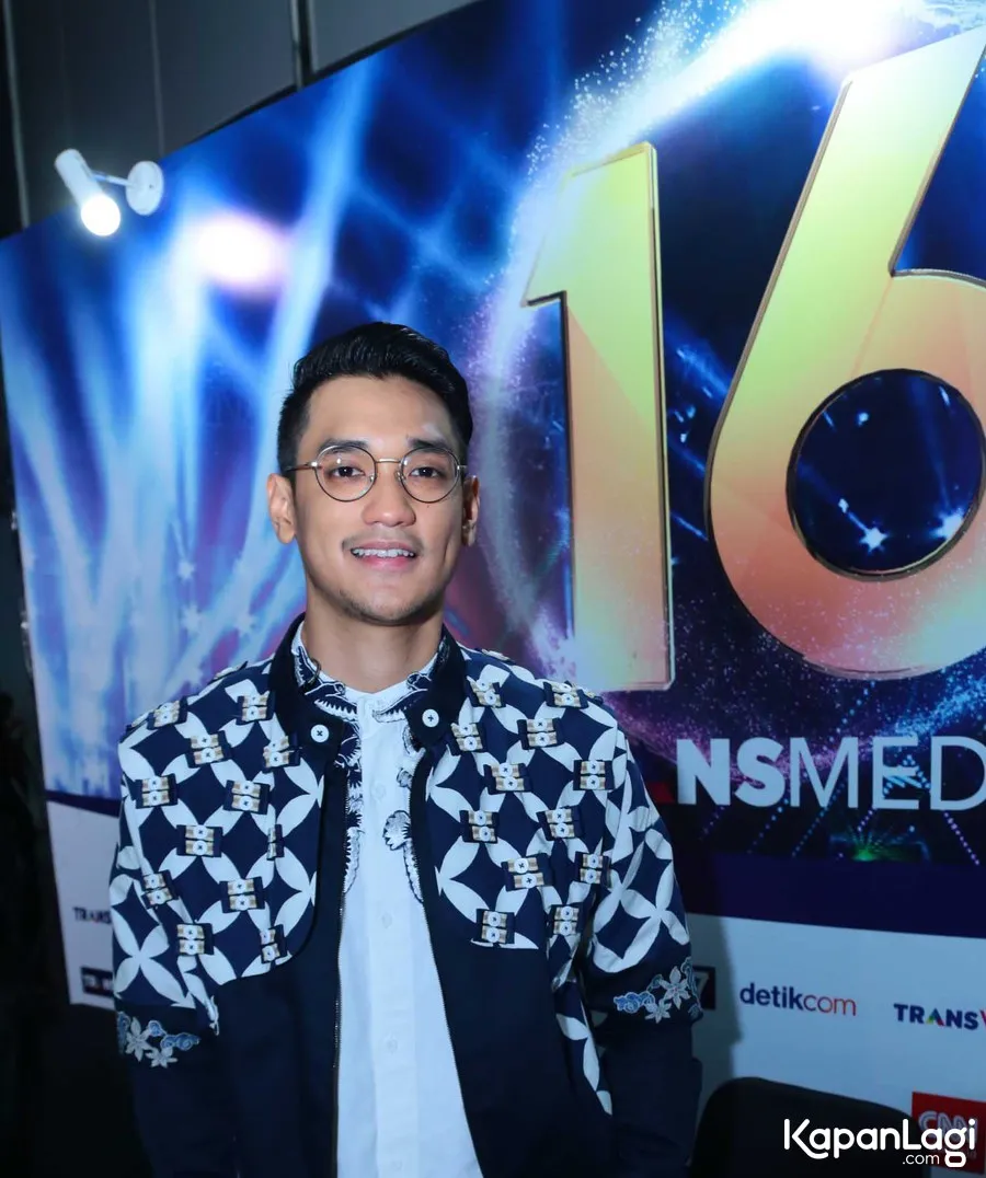 Afgan menceritakan apa saja yang dilakukannya jelang tampil di atas panggung. KapanLagi.com/Muhammad Akrom Sukarya