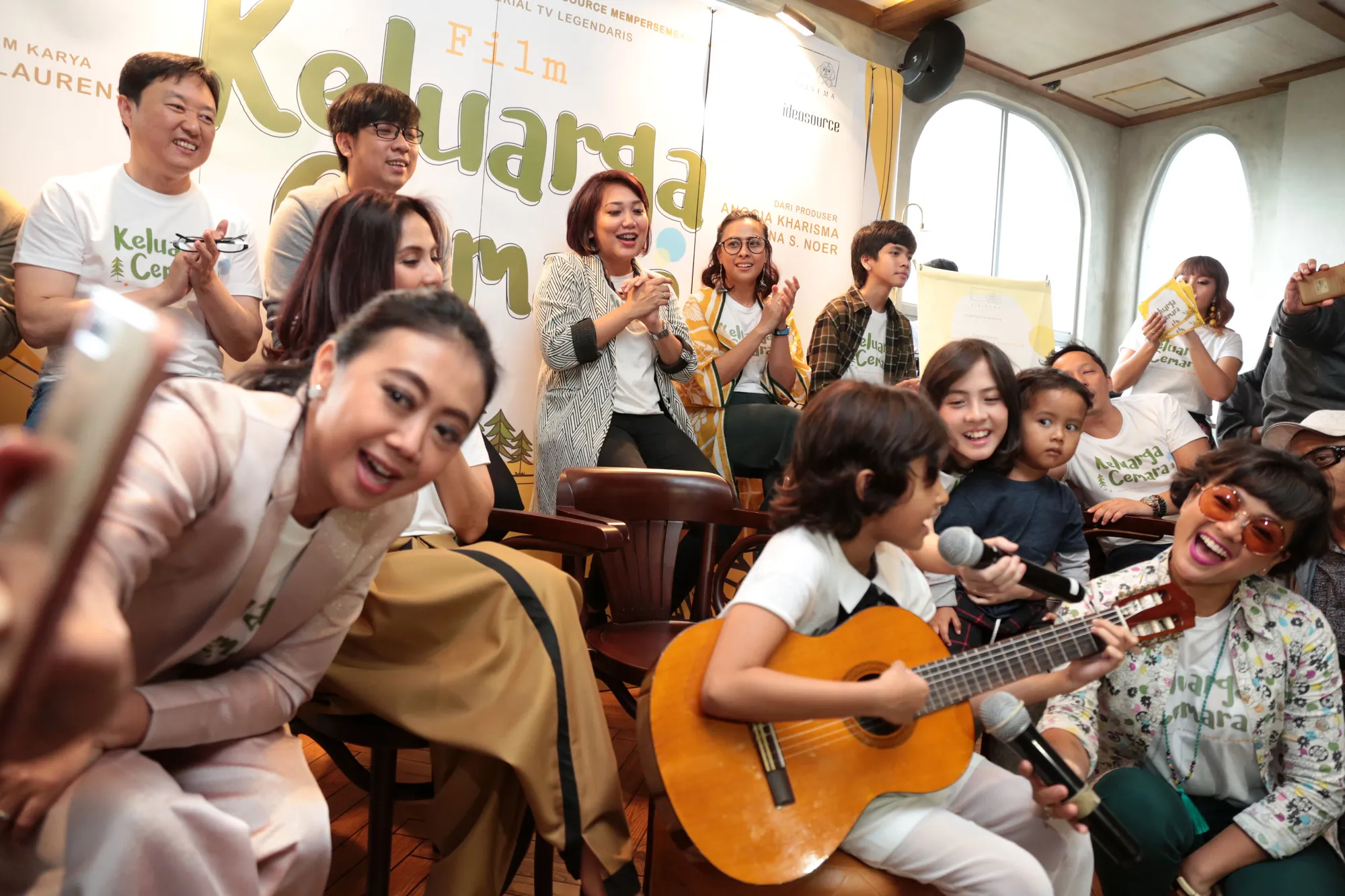 Asri Welas mengaku menangis saat membaca script film 'KELUARGA CEMARA' © KapanLagi.com/Muhammad Akrom Sukarya