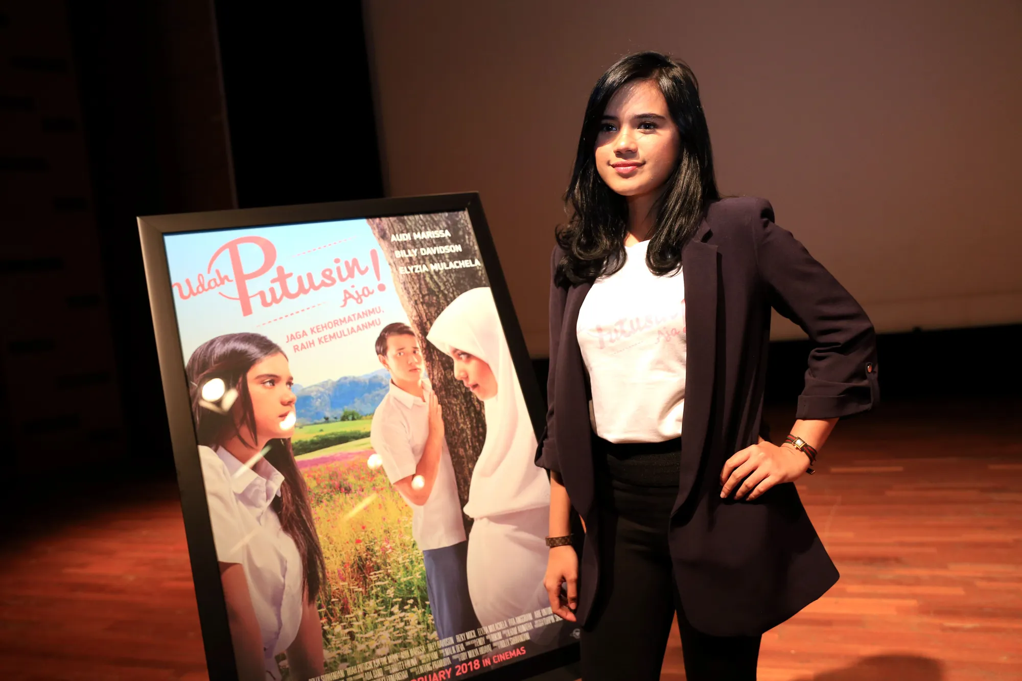 Setelah tertunda 2 tahun, film 'UDAH PUTUSIN AJA!' siap tayang di 2018 ini © KapanLagi.com/Agus Apriyanto