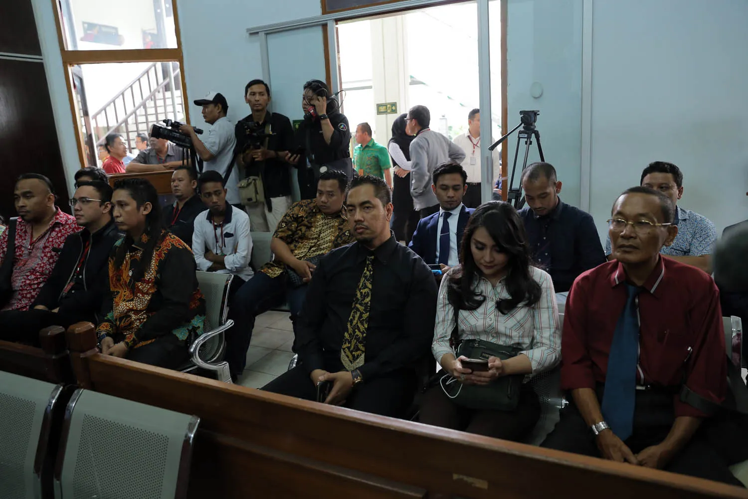 Suasana sidang Tessa Kaunang - Sandy Tumiwa