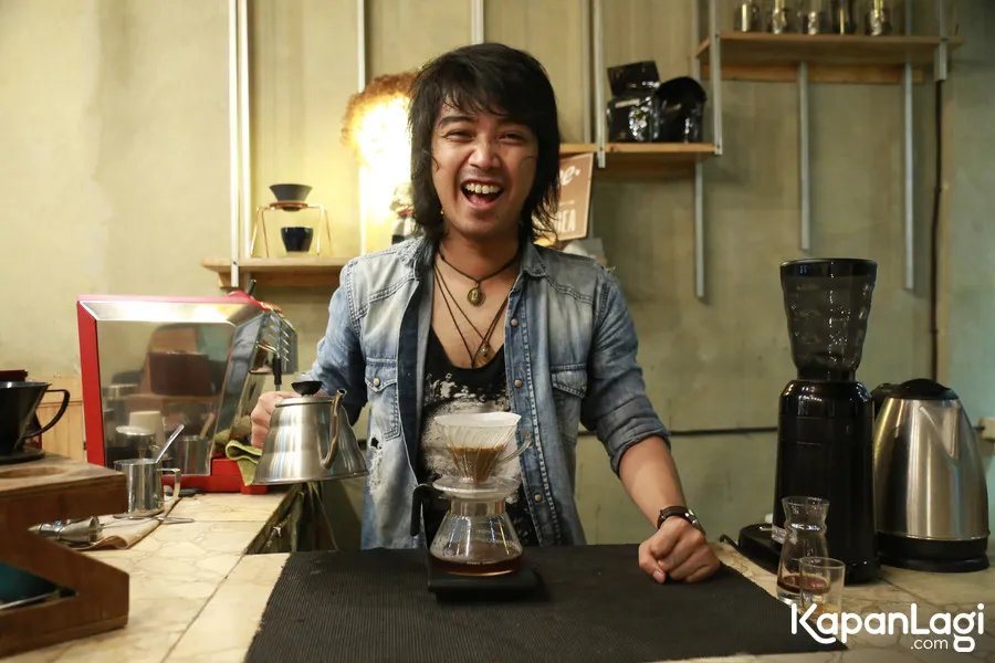 Gagal di Idol, Bojes sukses di AFI / Credit: KapanLagi - Akbar Prabowo Triyuwono