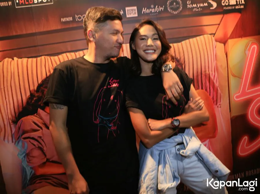 Gading Marten dan Della Dartyan berhasil membangun chemistry yang apik dalam film LOVE FOR SALE. © KapanLagi.com/Agus Apriyanto