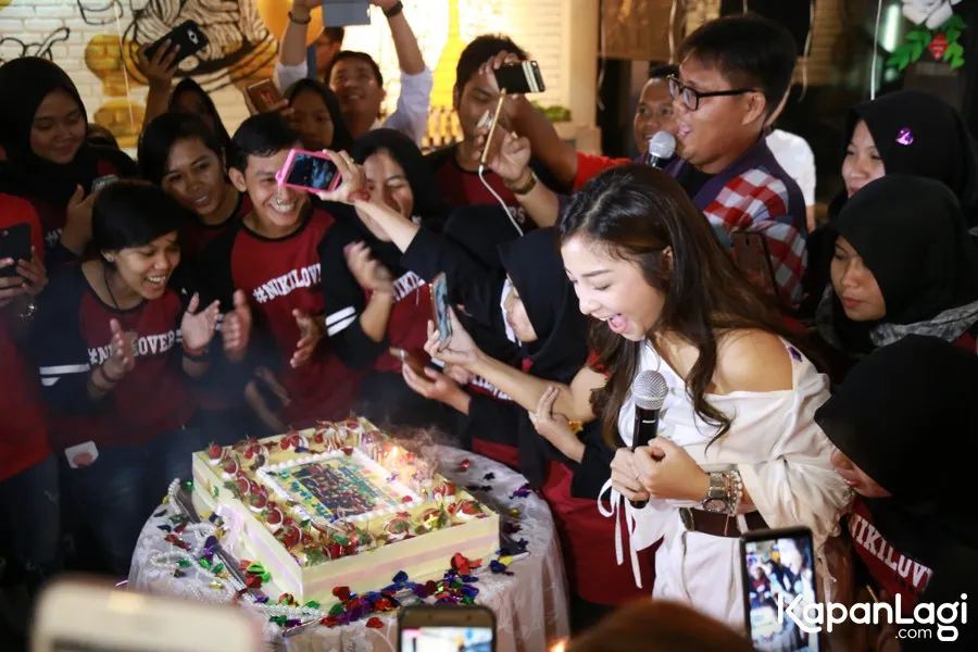Perayaan anniversary fansclub Nikita Willy. © KapanLagi.com/Akbar Prabowo Triyuwono