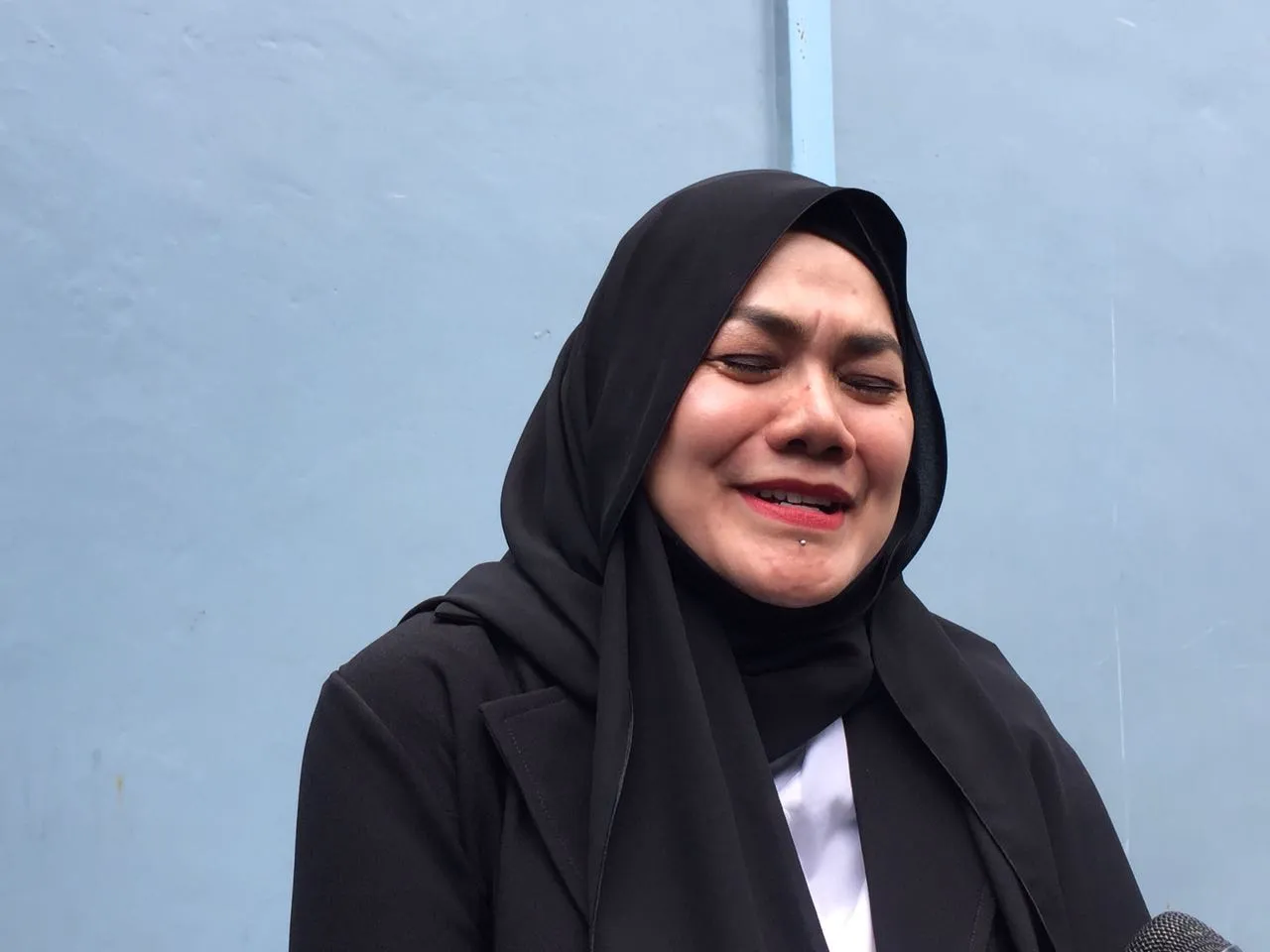 Sarita ungkap jika Faisal Haris lebih perhatian © KapanLagi.com