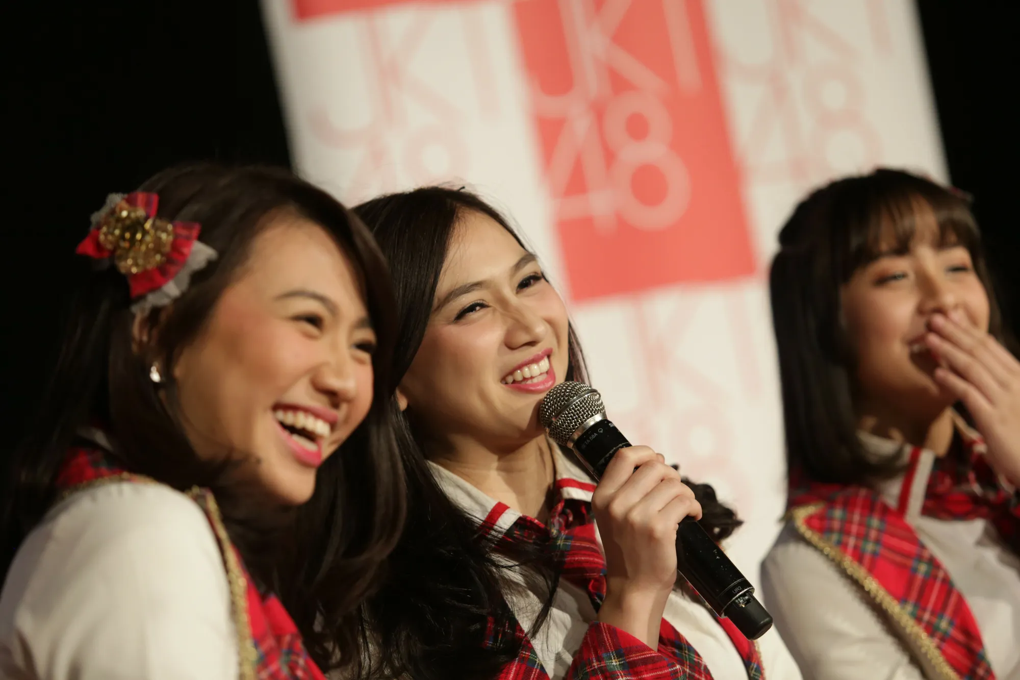 Galak sekaligus jahil, akan jadi hal yang dirindukan Shania dan Zara dari sosok Melody © KapanLagi.com/Agus Apriyanto