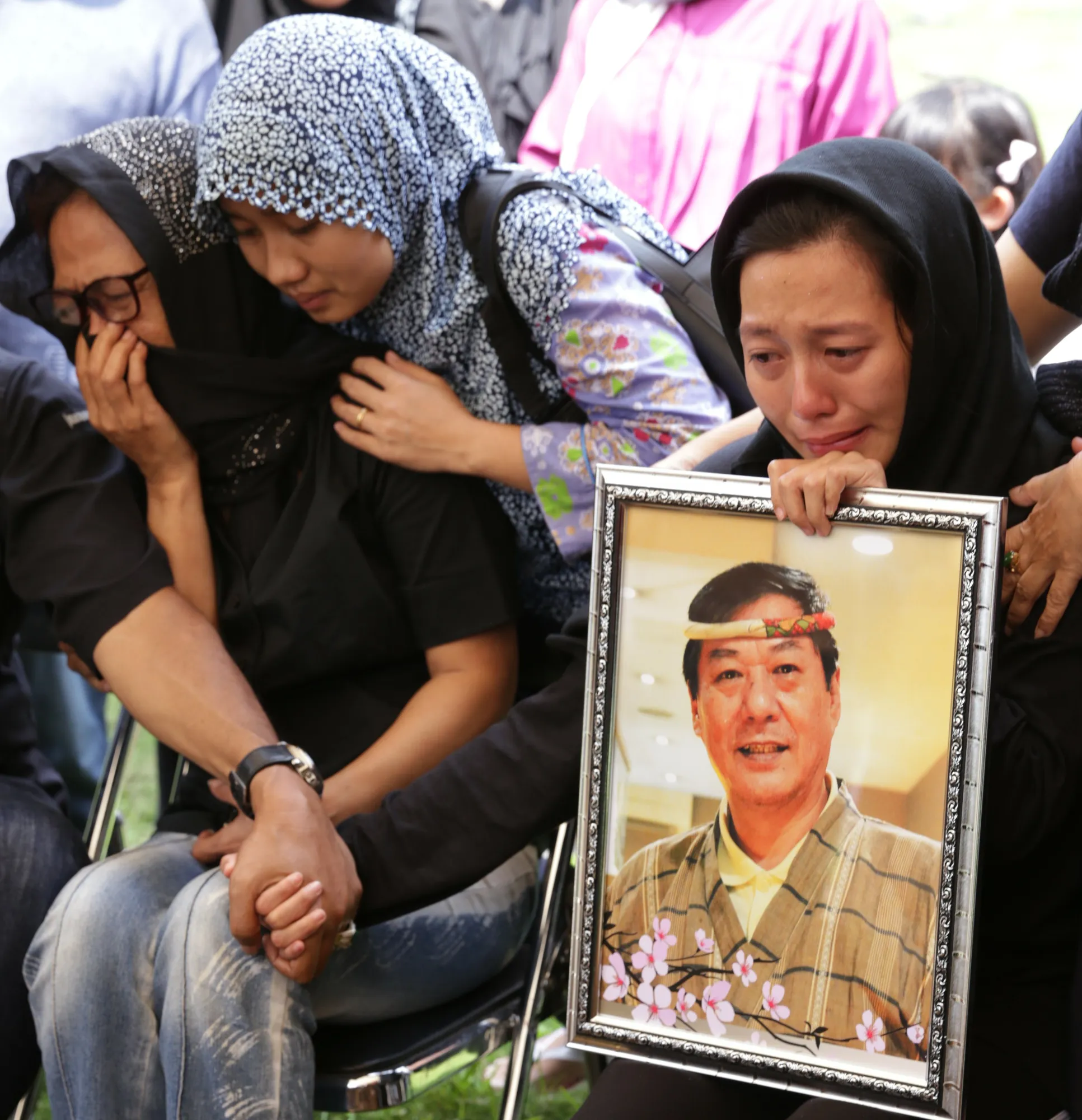 Suasana kesedihan di pemakaman Chef Harada / Credit: KapanLagi - Agus Apriyanto