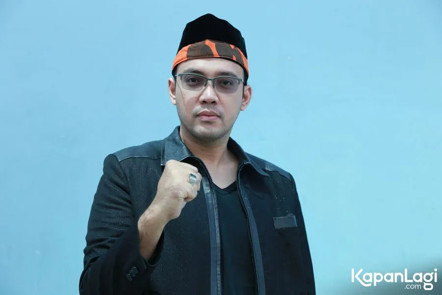 Sandy Tumiwa siap paksa tinggal seatap dengan Tessa Kaunang. © KapanLagi.com/Muhammad Akrom Sukarya